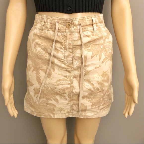 Double Sided Tropical Print & Plain Beige Minimalist & Pattern A Line Mini Skirt - Picture 5 of 15